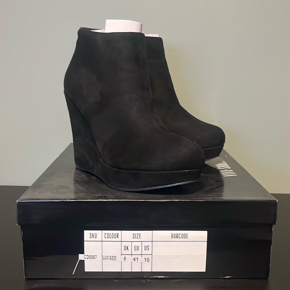 Viva Black Suede High Wedge Ankle Boot Platform Zipper Bootie Size 10 BNIB